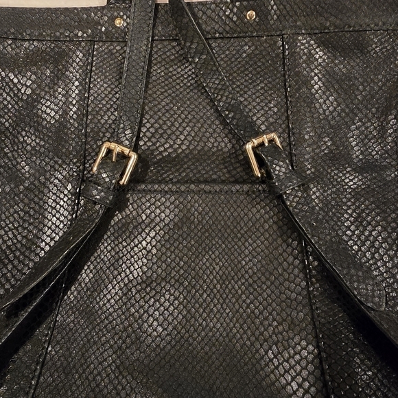 TUSK Small Gotham Snake Skin Leather Black Adj Strap Top Security Snap Backpack. main image 11